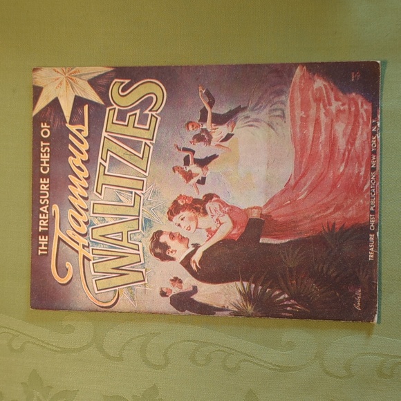 Vintage Treasure Chest of Famous Waltzes from 1943 - Picture 1 of 8
